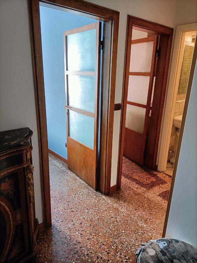 Sun Studio Apartment Bologna Luaran gambar
