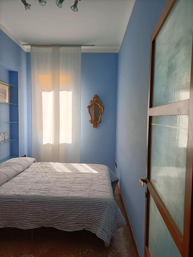 Sun Studio Apartment Bologna Luaran gambar