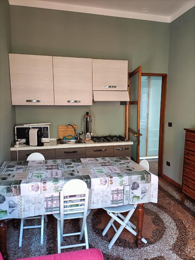 Sun Studio Apartment Bologna Luaran gambar